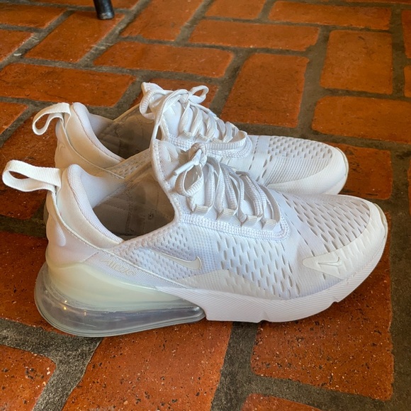 Nike Shoes - Nike Air 270 sz 7.5